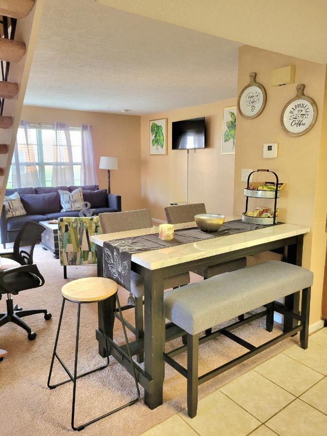 וורנר רובינס Welcome To Condo Sweet Step! מראה חיצוני תמונה