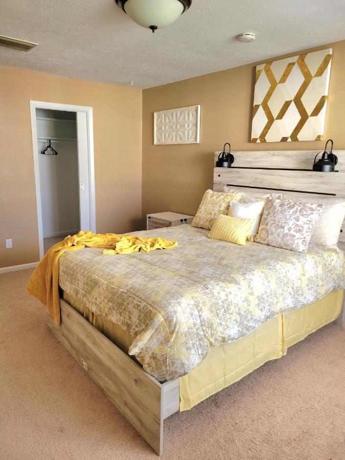 וורנר רובינס Welcome To Condo Sweet Step! מראה חיצוני תמונה